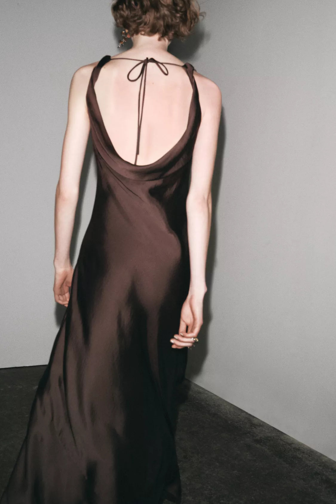 ZARA Woman – ZW Collection Long Satin Dress (Brown, M)