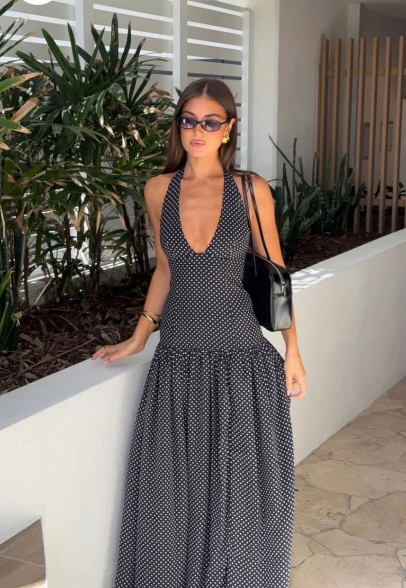 White Fox – Sweet Temptation Halter Maxi Dress (Black/White Polka Dot, M)