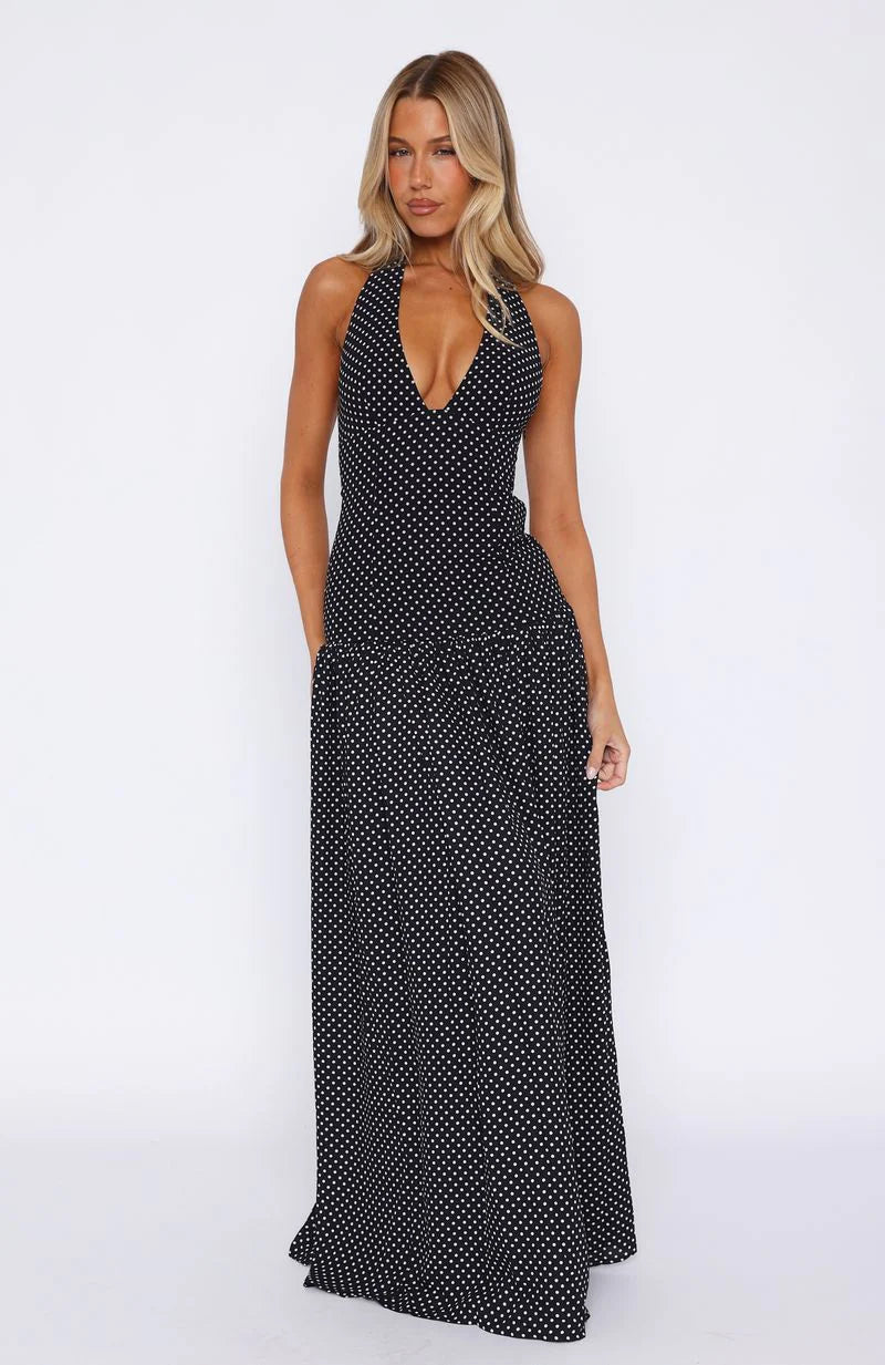 White Fox – Sweet Temptation Halter Maxi Dress (Black/White Polka Dot, M)