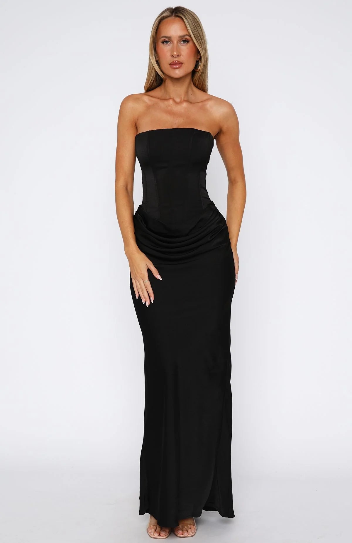 White Fox – Love This Feeling Maxi Dress (Black, M)