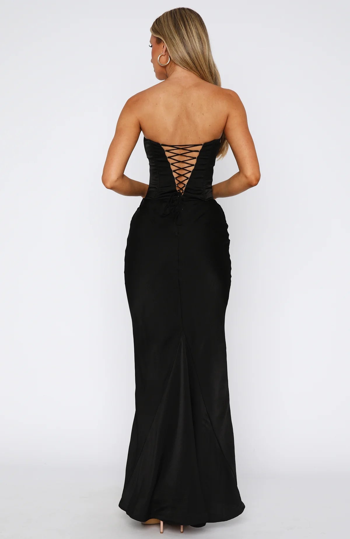 White Fox – Love This Feeling Maxi Dress (Black, M)